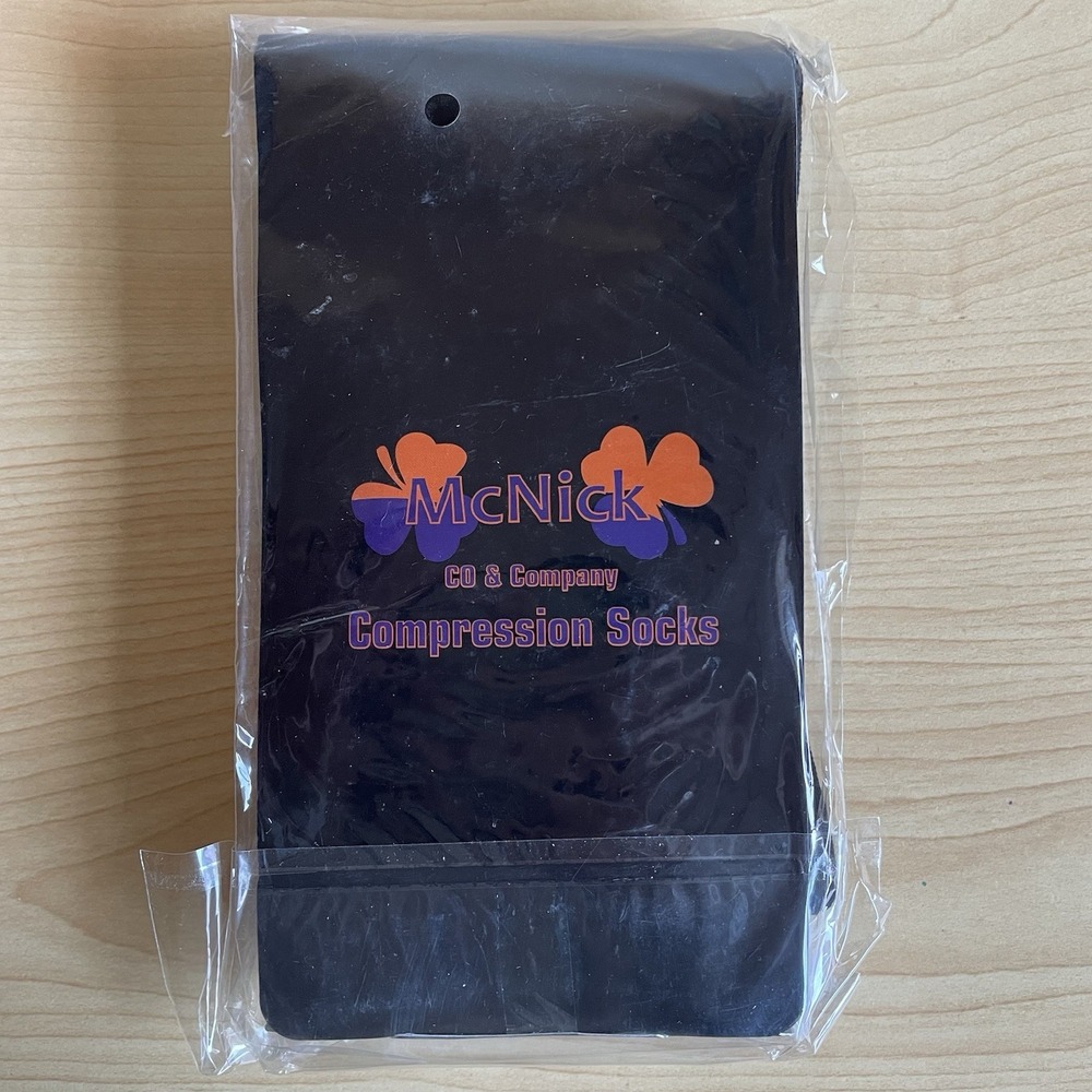 MCNICK CO & Company UNISEX Black Compression Socks One NIP